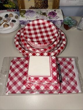 White Red Gold Retro Gingham Plaid Picnic Set Paper Plates Napkins Table Cover